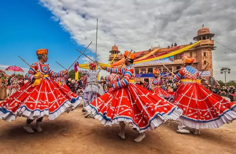 Golden Triangle Tour with Bikaner Camel Festival
