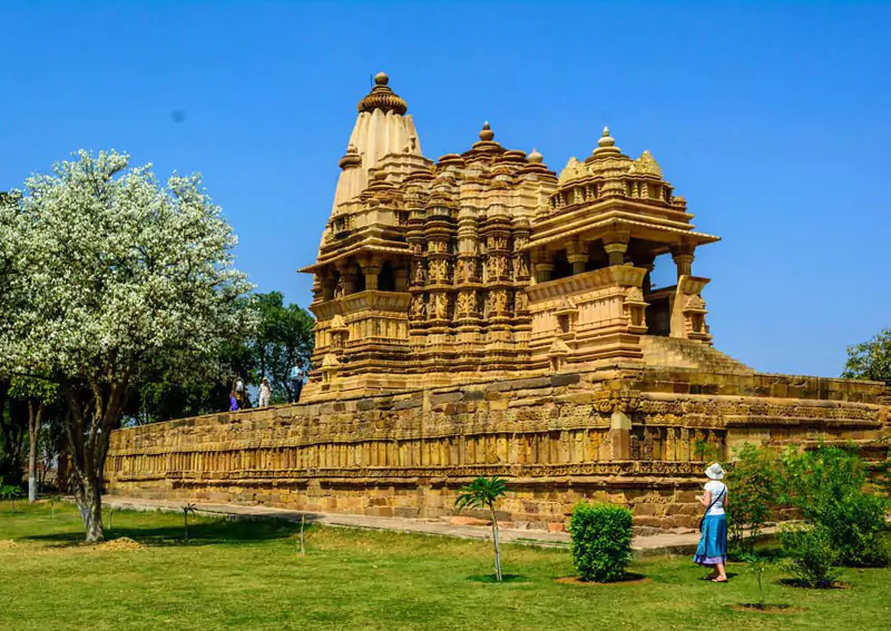 Golden Triangle Tour with Orchha Khajuraho & Varanasi