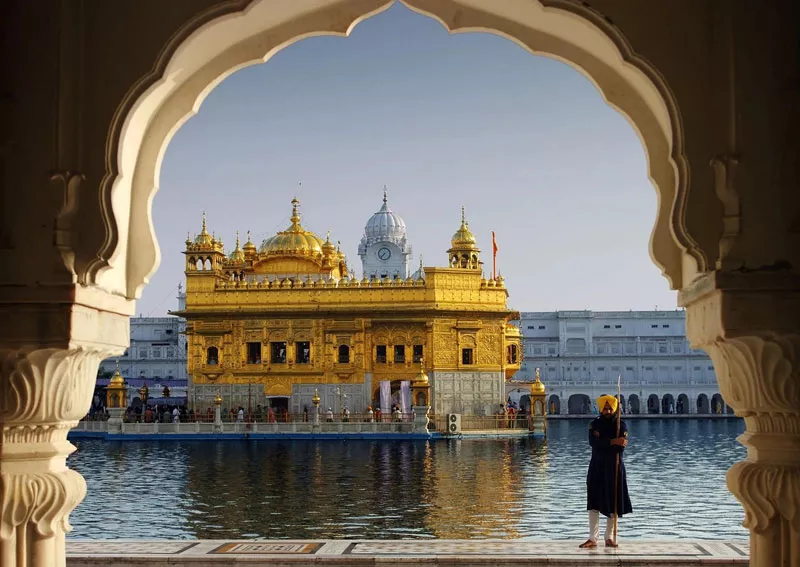 Golden Triangle Tour with Varanasi & Amritsar