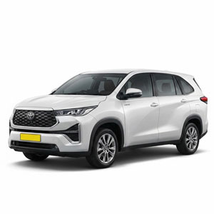 Toyota Innova Crysta for Golden Triangle tour