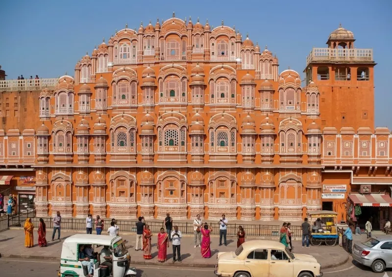 Golden Triangle Tour With Leela Hotel