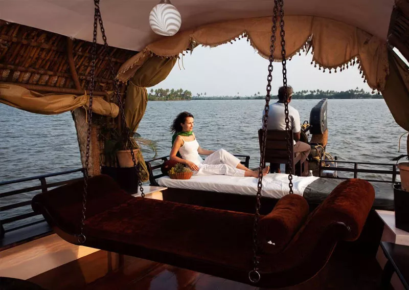 Golden Triangle with Kerala Backwaters