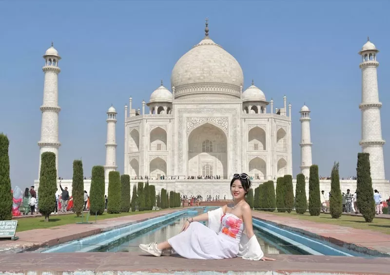 2 Days Agra Tour with Mathura & Vrindavan From Delhi